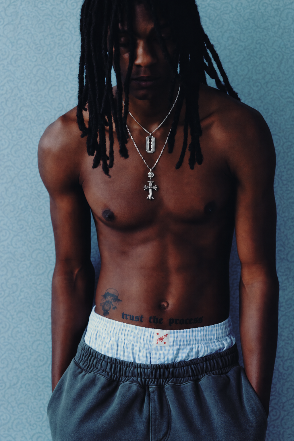 What Necklace Length Should Men Wear?