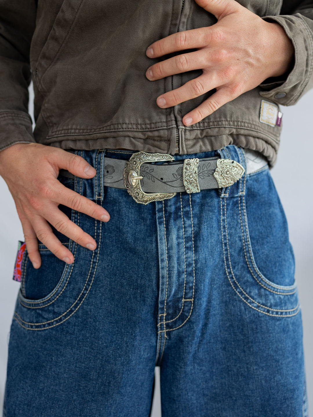 Ceinture western grise travaillée