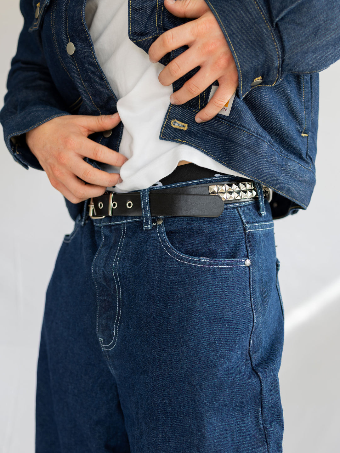 Ceinture noire cloutée