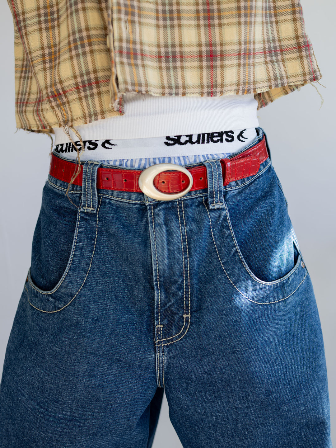 Ceinture à boucle ovale rouge