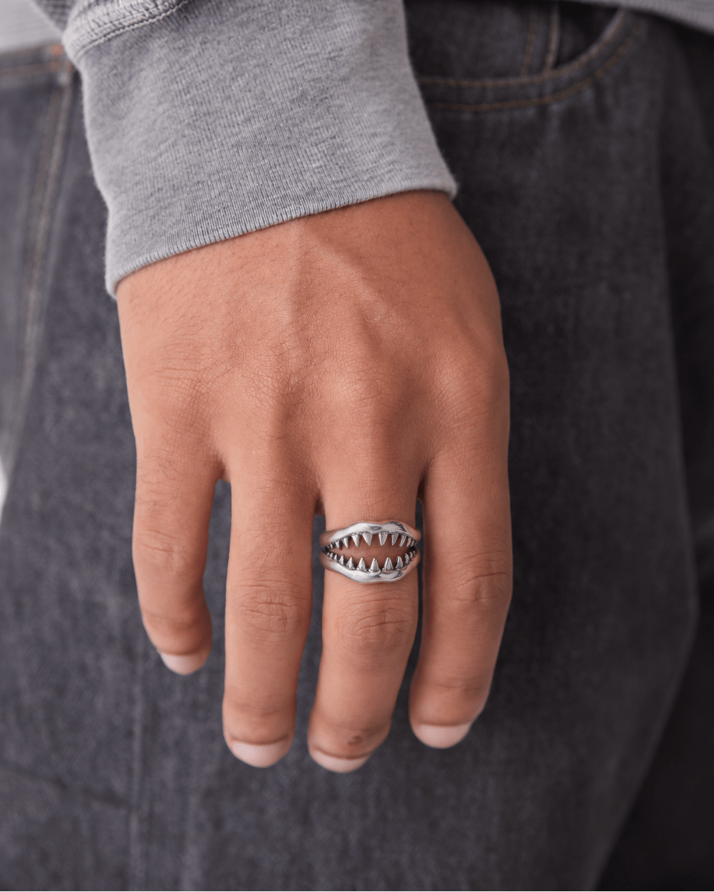 Shark Bite Ring - Rynor
