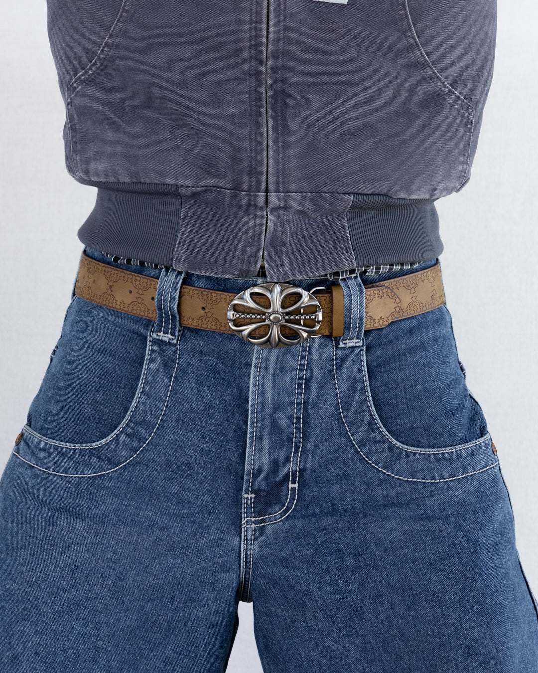 Ceinture marron à boucle florale de style western