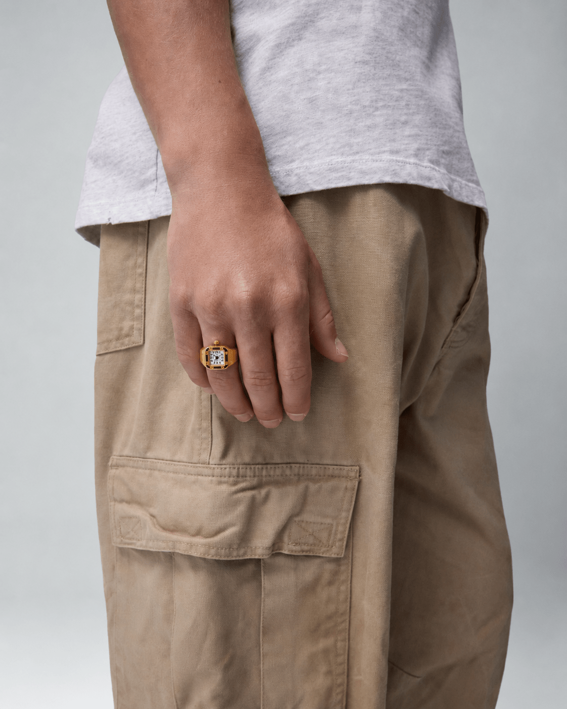 Rynor Bozhi Square Watch Ring – square watch ring with white dial, worn by a model