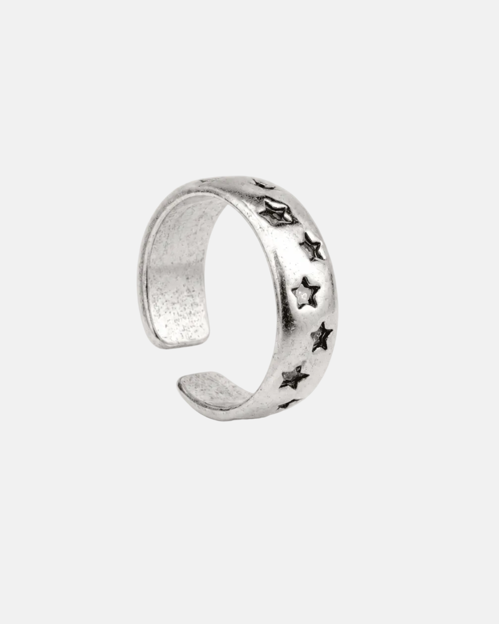 Rynor Wrapped Star Ring – 925 sterling silver ring with a star wrapping the band, product photo on white background